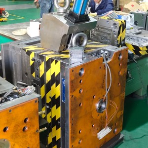 Професионални персонализирани производители на промишлени пластмасови части Инжекционна форма