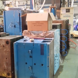 Професионални персонализирани производители на промишлени пластмасови части Инжекционна форма