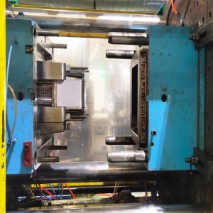 Прецизен дизайн на мухъл ISO сертификати прототип на автомобилни пластмасови части за машина