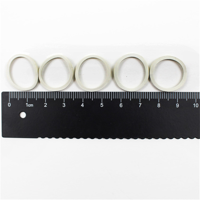 Фабрична търговия на едро с бял малък гумен пръстен с висока температура и устойчиви на стареене електронни кабелни ленти за обшиване