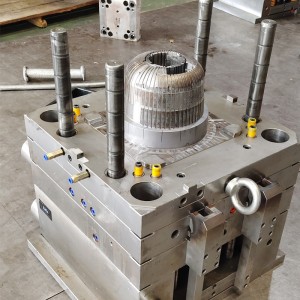 По поръчка чуждестранни пластмасови изделия автомобилни и битови уреди пластмасови инжекционни форми