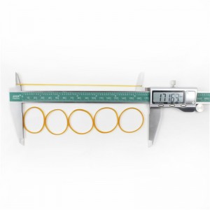 На място на едро жълта прозрачна конвенционална високоеластична безопасност и опазване на околната среда селскостопанска гумен...