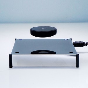 Окачени обеци Кристални часовници Очила Гривна Грег Слънчеви очила Бижута пръстени Плаващи магнитни левитации Показване на тава