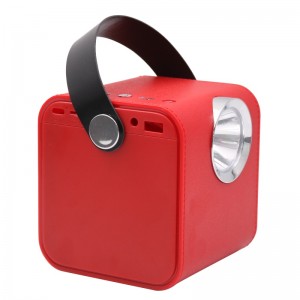 FB-BS5060 дървен Bluetooth високоговорител с LED факел