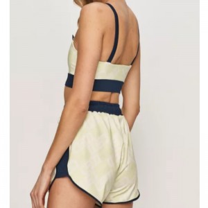 Кръгла деколте еластичен спортен костюм