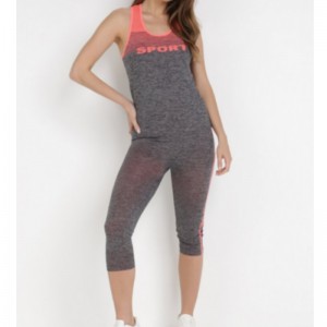 Черен и оранжев трактон