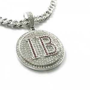 Модно кръгло писмо гравирано диамантено висулка с верига