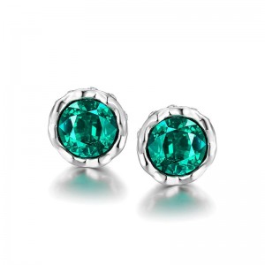 Корейската версия на простите кръгли обеци