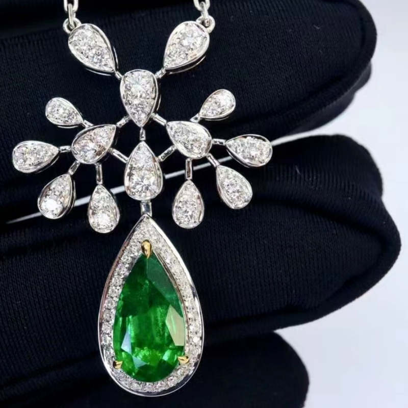 Нов дизайн частен обичай 18k злато с 2.00ct emerald огърлица с сертификат за инспекция на гилдия