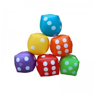 По поръчка надуваеми зарове Голямо взривяване куб, декорация на парти за басейн