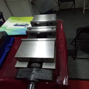 Ъгъл Фиксирана менгета паралелна челюст хидераулична менгеза