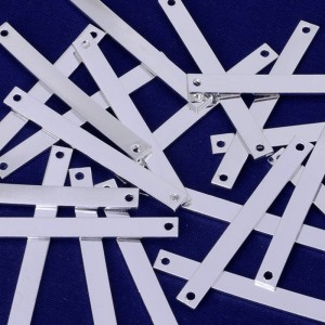 Метални щамповани бижута