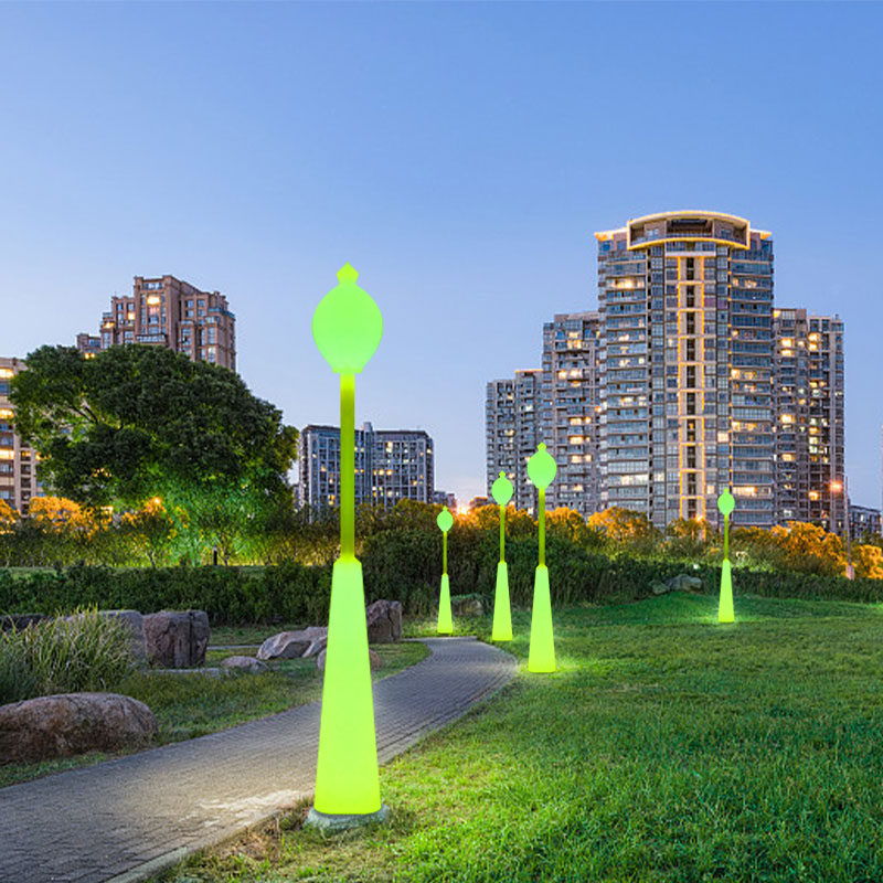 Външна градина LED улица Светлина с стълб, 60W RGB цвят Промяна на красива водоустойчива улична светлина за градина, вътрешен двор, парк, училище, морава, вила, улично осветление и декор