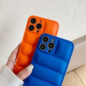 Новият продукт е подходящ за Apple iPhone14 Down Jacket Solid Color Case Mobile Phone, обновяване на обектива Пълна защита Анти-скач, защитно покритие прот...