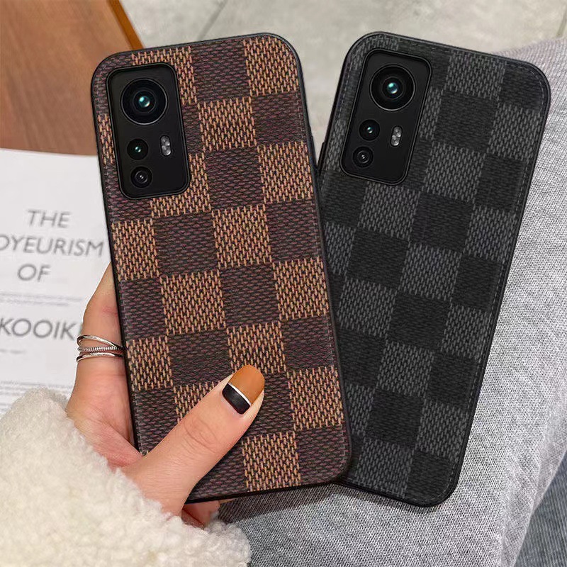 Подходящ е за луксозен калъф за мобилен телефон Xiaomi12Pro. Той е напълно обвит с голяма имитация на марка на ръка на ръка. Това е защитен кожен калъф за устойчивост на падане и драскотина