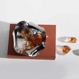 Сребърна вълнообразна тава