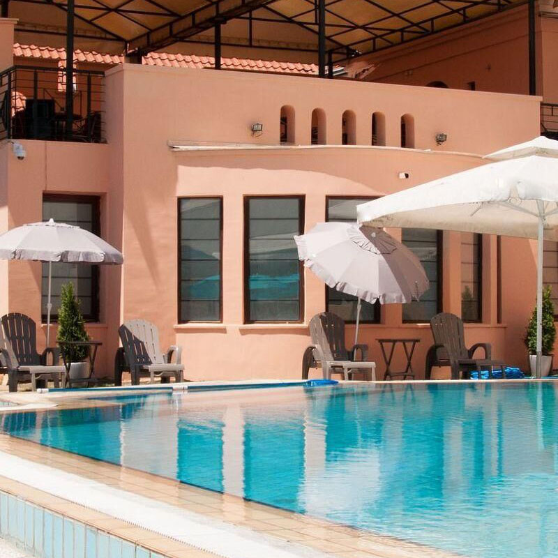 Пет неща, които трябва да вземете предвид, когато добавяте басейн в задния си двор