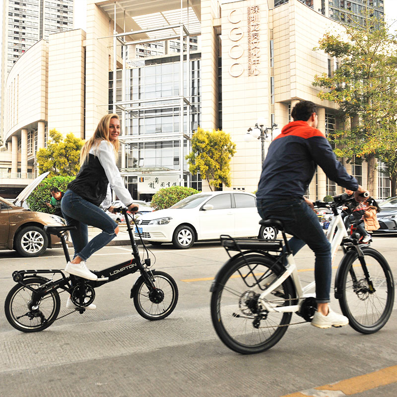 Ние помагаме на нашите електрически велосипеди