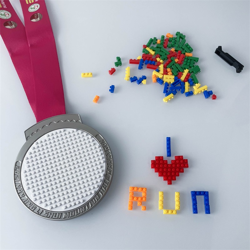 Награден медални дизайни LEGO играе медальонна висулка