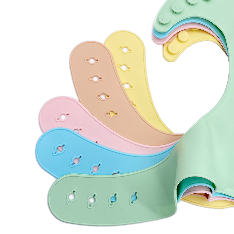 Персонализирани дизайнерски бебешки лигавници!