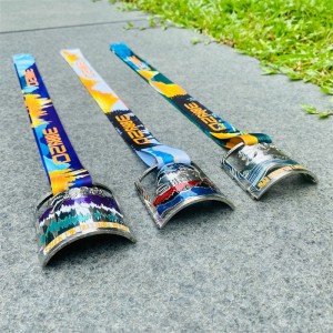 Персонализиран изрязан метален гравиран евтин спортен емайл медал 3d златен метал награда UV медали за печат