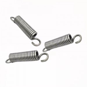 Тежка пролетта на гаражната врата на гараж