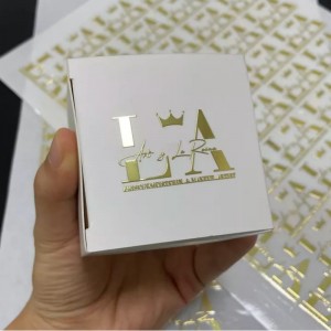 UV стикер за позлатен етикет