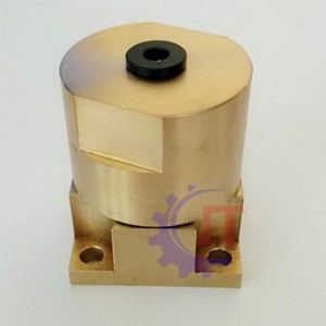 Charmilles 135000573 вентил Charmilles Рязане на тел машина l=32mm w=32mm h=38mm od=32mm