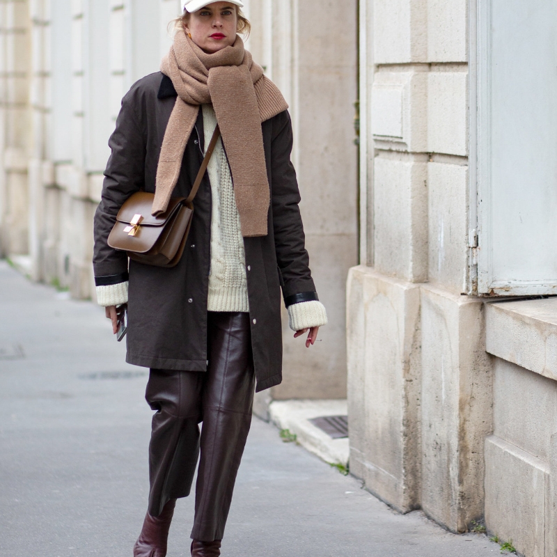 Стилинг на шал в случаи/basic износване/street фотография/2023-24 есенна зима