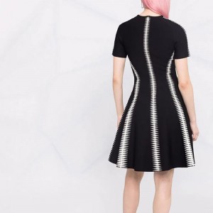 2022 Персонализирана OEM&ODM Женска пуловерна рокля плетена луксозна жена пуловерна рокля