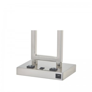 Настолна лампа Gatsby с четка никел покритие, два търговски обекта, на/off Rocker превключвател и USB порт