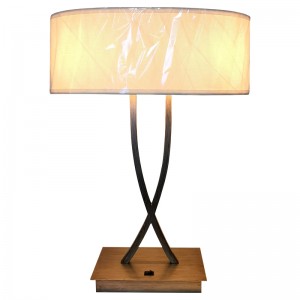 Две леки антични сребърни достойни настолни лампа с/off рокер превключвател в стаята