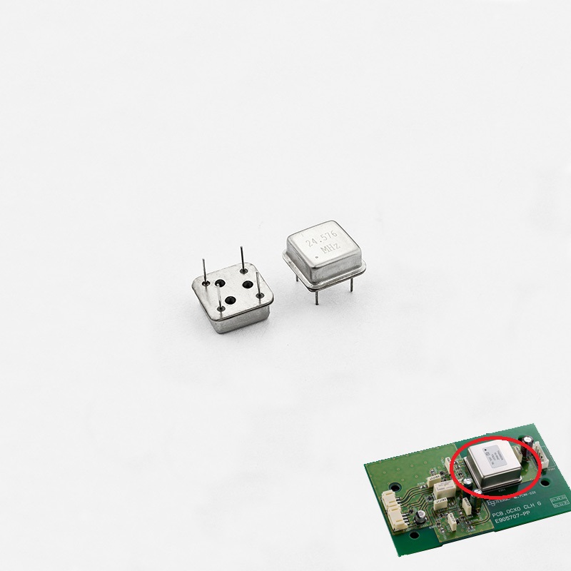 Стандартен часовник осцилатор 12x12mm