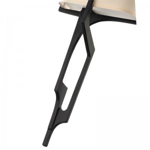 Hyatt Hotel Hand Metal Metal Wall Sconce с тъмно бронзово покритие и половин правоъгълна тъкан в хотел Типичен коридор