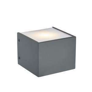 Стенна лампа за хотел Hospitality с боядисано плоско сиво покритие и интегриран светодиод вътре в хотел Типична стая