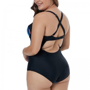 Ивици за ивици изглеждат тънки бански костюми