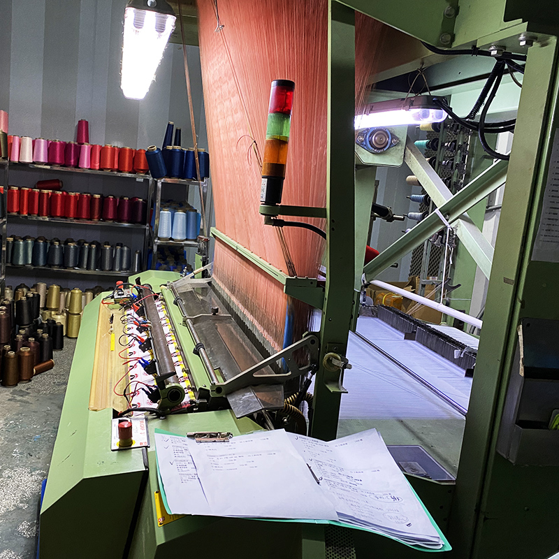 Имаме професионални доставчици на етикети на тъкани