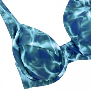 Градиентни бански костюми за каишка