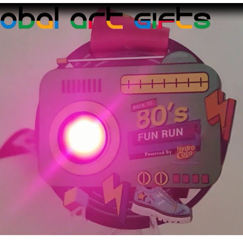 Масово участие на медал за медал за забавление за забавление LED персонализиран състезателен медал