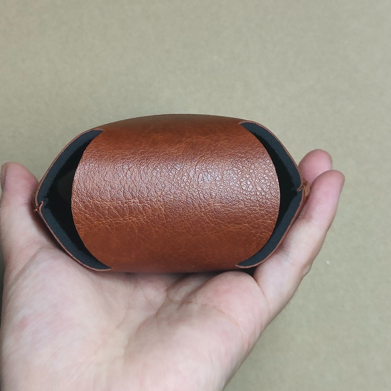 Debossed лого неопренов кафява PU кожа може да охлади 330 мл PU бира държач на кози Koozies