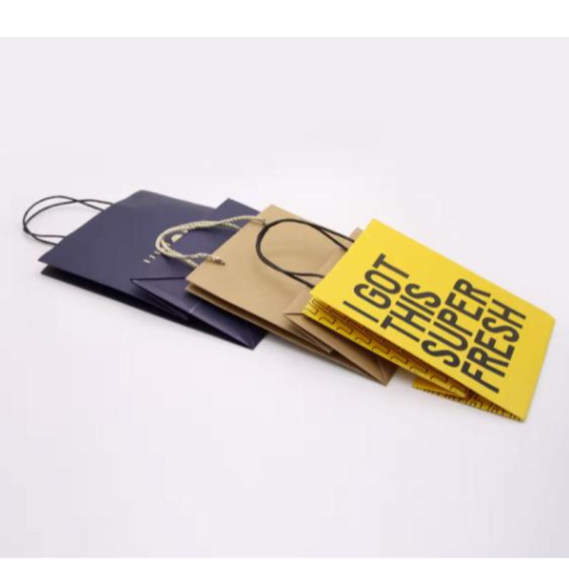 Персонализирано отпечатано лого Kraft Paper Packaging Bag Gift Crafts Пазаруване Биоразградима хартиена чанта с дръжка