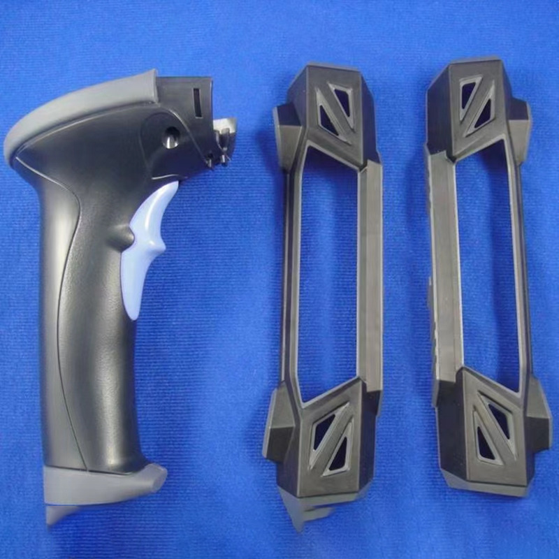 Двуцветна пластмаса