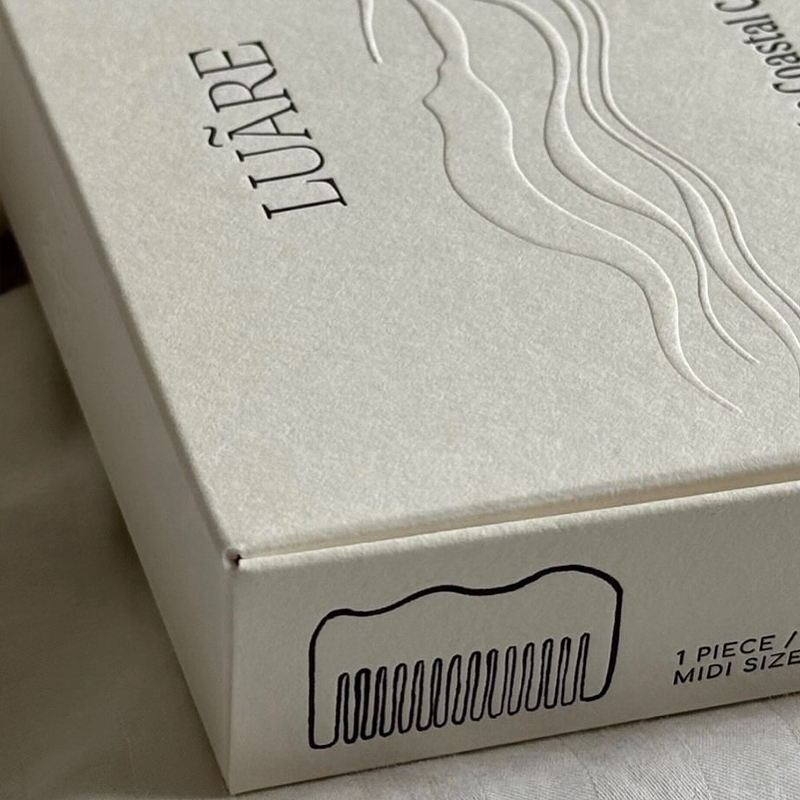 Кутия с чекмеджета на крайбрежната вълна