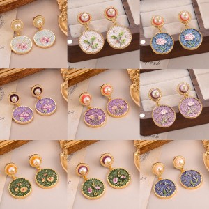 Метален комплект бижута с флорални бижута