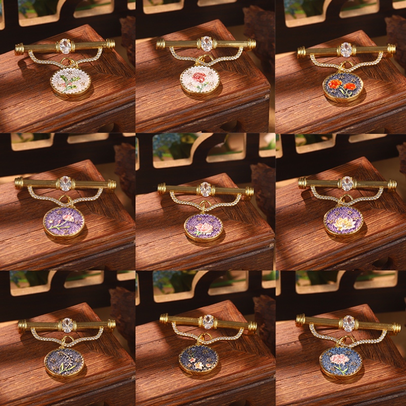 Метален комплект бижута с флорални бижута